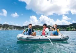 Intex Mariner 4 Opblaasboot Set -Professionele winkel voor buitensportartikelen 1320 1900 68376 inuse2 2021 300