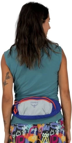 Osprey Daylite Heuptas - Blauw/Oranje -Professionele winkel voor buitensportartikelen 1900 1900 0007 daylitewaist s23 onbody5 silverliningblueberry 10005144