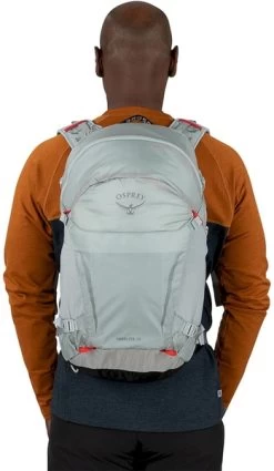 Osprey Hikelite Wandelrugzak - 26 Liter - Zilver 15 Osprey Hikelite Wandelrugzak - 26 Liter - Zilver -Professionele winkel voor buitensportartikelen 1900 1900 0039 hikelite 26l s23 onbody6 silverlining 10004802