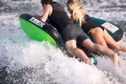 Jobe Revolve Funtube - 2 Persoons 13 Jobe Revolve Funtube - 2 Persoons -Professionele winkel voor buitensportartikelen 230220001 actionshot 2 big resultaat