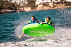 Jobe Storm Funtube Pakket - 2 Persoons 12 Jobe Storm Funtube Pakket - 2 Persoons -Professionele winkel voor buitensportartikelen 230220007 actionshot 6 big resultaat 1