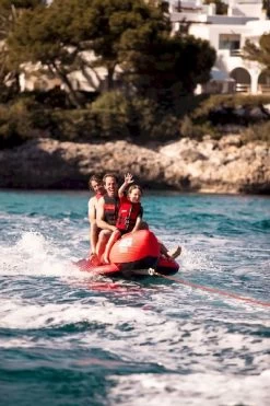 Jobe Chaser Funtube - 3 Persoons -Professionele winkel voor buitensportartikelen 230320002 actionshot 4 big resultaat