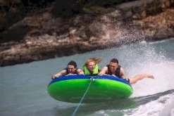 Jobe Tornado Funtube - 3 Persoons -Professionele winkel voor buitensportartikelen 230320007 actionshot 3 big resultaat