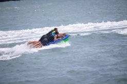 Jobe Tornado Funtube - 3 Persoons -Professionele winkel voor buitensportartikelen 230320007 actionshot 5 big resultaat