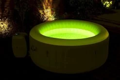 Bestway Lay-Z Spa Tahiti AirJet Opblaasbare Spa - 4 Persoons -Professionele winkel voor buitensportartikelen 800 1200 60007 night scene 0011 pr web