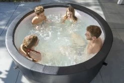 EXIT TOYS EXIT Leather Premium Opbouw Spa - 4-6 Persoons -Professionele winkel voor buitensportartikelen exit leather premium 6 opblaasbare spa sfeer tuin 3