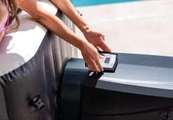 Intex Pure Spa Jet & Bubble Deluxe Opblaasbare Spa - 4 Persoons -Professionele winkel voor buitensportartikelen intex pure spa deluxe 2020 7 1